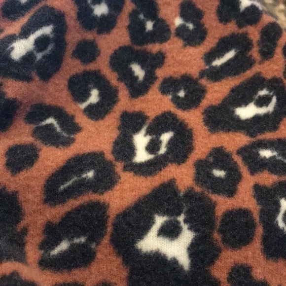SIMPLY SOUTHERN long sleeve Leopard print sweater shirt.  NWT small & large - Picture 7 of 12
